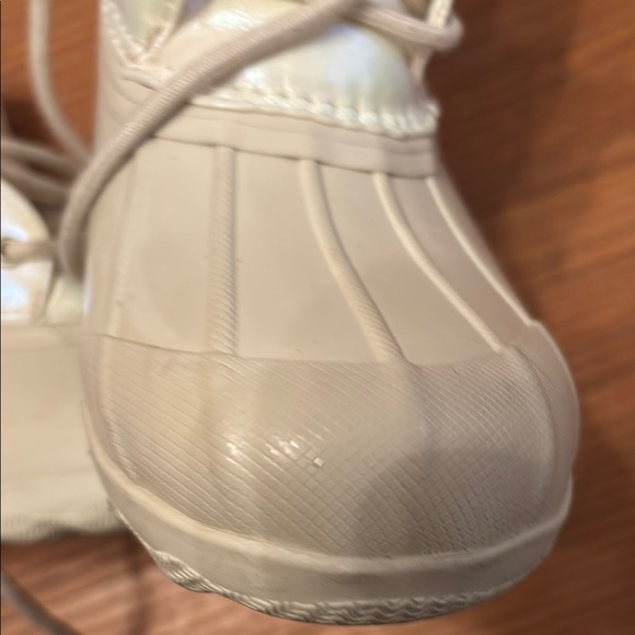 Sperry Cream Rain & Snow Boots with Rugged Sole - Picture 3 of 9